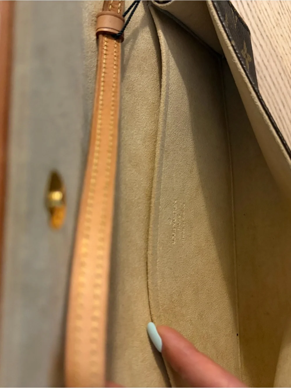 Louis Vuitton Monogram Crossbody Bag - Brown